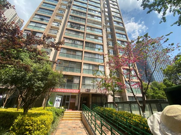 昆明西山大商汇润城2区万达旁润城二期,温馨两室,拎包入住,电梯房