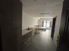 青岛黄岛隐珠城市阳台区政府旁万鑫中央广场精装修套一带空调可长租短租可月付出租房源真实图片