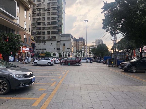 南宁西乡塘北湖海外优活时代5号线地铁口 北湖路 大唐天城 北湖菜市