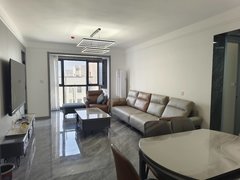 长垣蒲东蒲东五洲公园一号三室两厅一卫，精装修家具家电齐全，年租18000出租房源真实图片