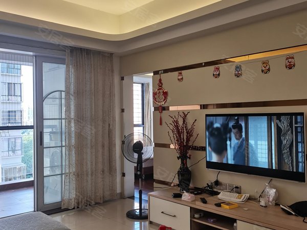 靓 水岸花城 电梯精装三房 楼下沿江路 配套齐全 方便看房