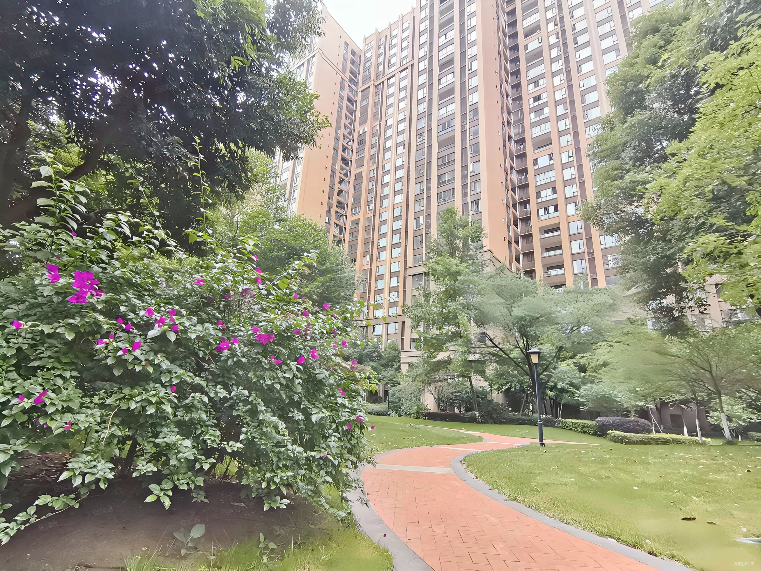 锦蓉佳苑4室2厅2卫135.29㎡南北300万