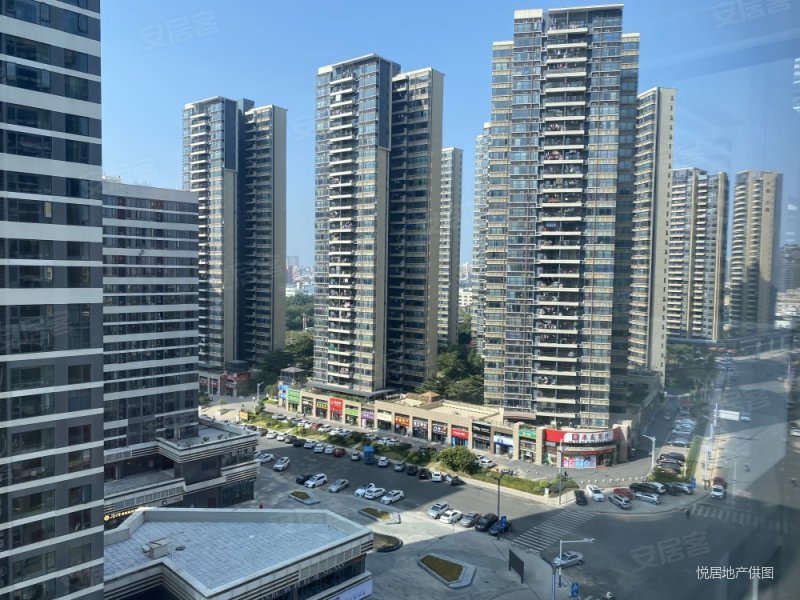 万科中央公园全新未入住三房两卫 商业配套成熟  近地铁 朝南