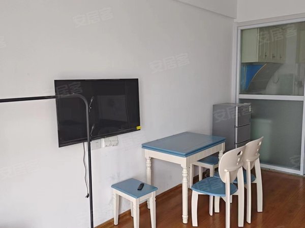 马鞍山雨山华润苏果橙果公寓要租房的来找我.