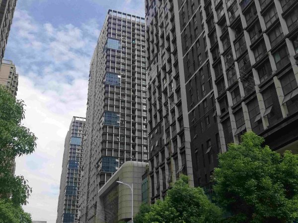 合肥蜀山南七里安粮城市广场qq公寓实拍 省立医院旁 安粮城市广场一室