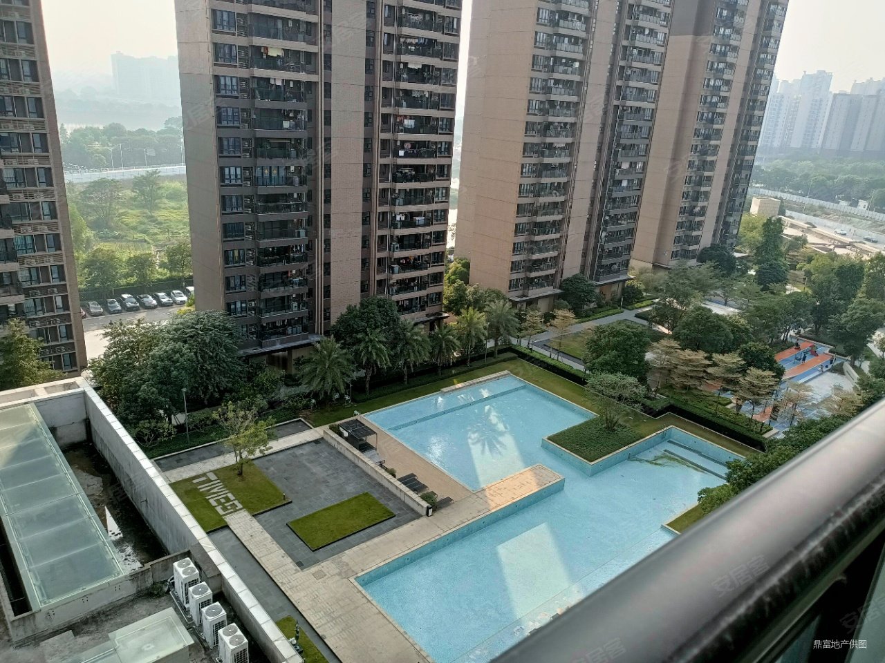 业主工作跳动低价抛售地铁口旁时代荟全新江景3房看房来电