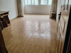 青岛市南团岛南阳路小区 2室0厅1卫出租房源真实图片