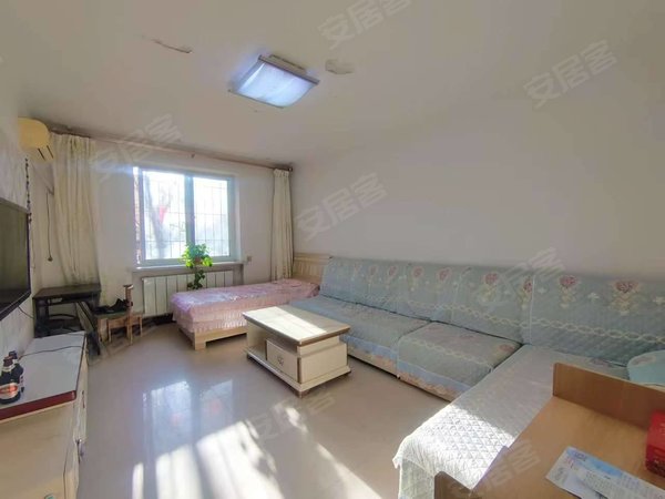 包头青山九星电子大厦邻圃道街坊邻圃道  锦林花园  2楼  家具家电齐全  二楼出租房源真实图片