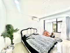 上海青浦赵巷坐拥两大商圈 主卧朝南带阳台 停车2元 随时可看 拎包入住出租房源真实图片