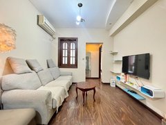 重庆南岸南滨路可月付   真实在租 龙湖天街旁  精装品质住家两房出租出租房源真实图片