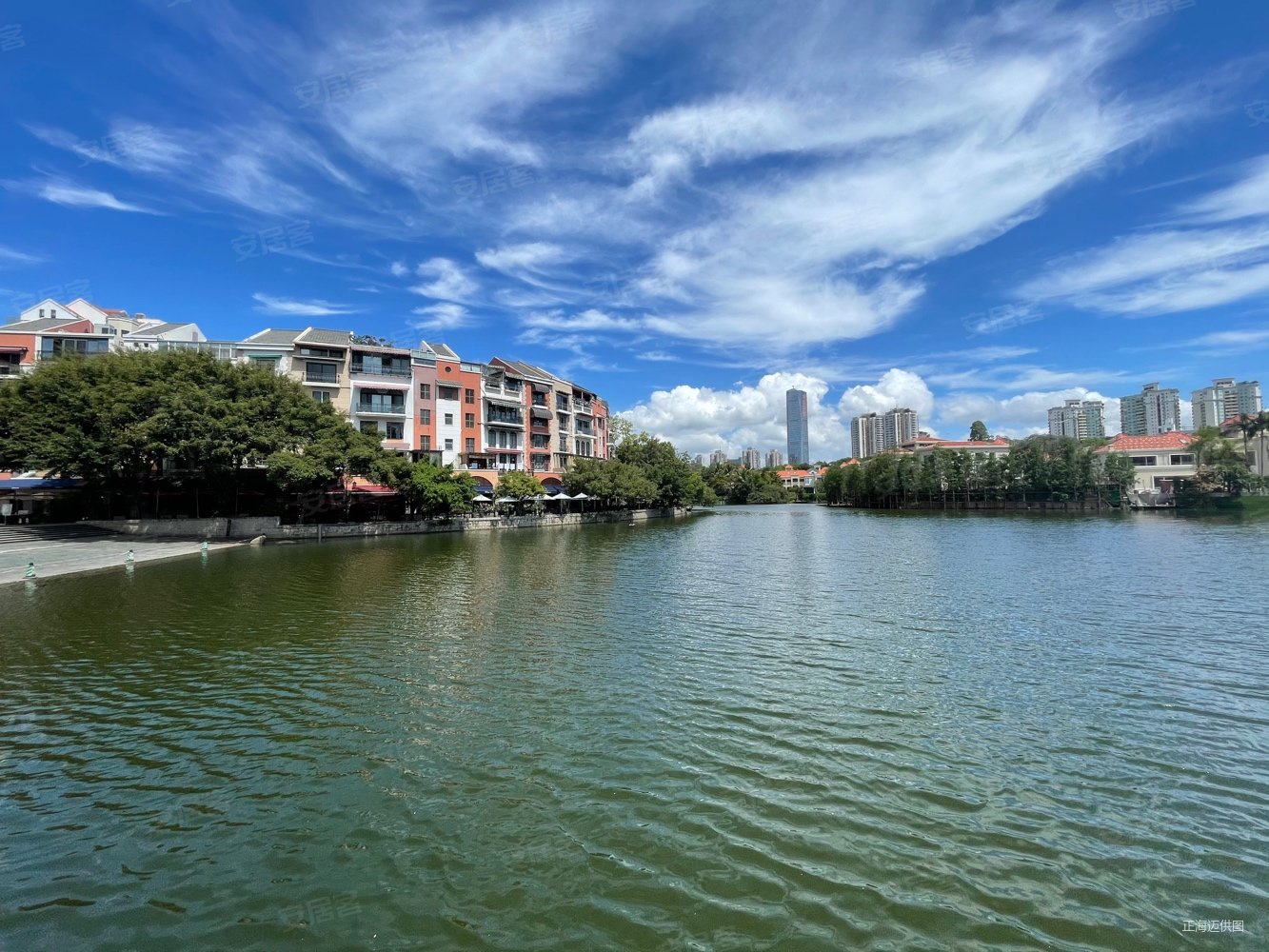 高尔夫球场旁楼楼结构高层湖景房3个大套房前后大阳台