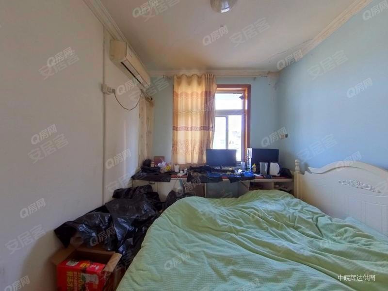 绿都花园急售好房3号线一里井50米全明户型大三室