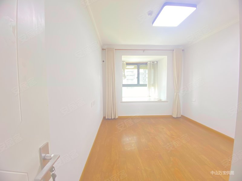 融创栖溪里(溪岸景园二区64-73)二手房,115万,3室2厅,1卫,105平米