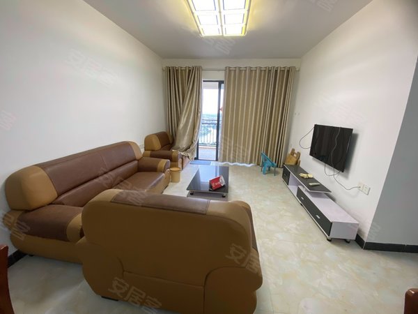 惠州博罗石湾蓝湾御府蓝湾御府石湾新城区便宜三房出租的高楼层无视野