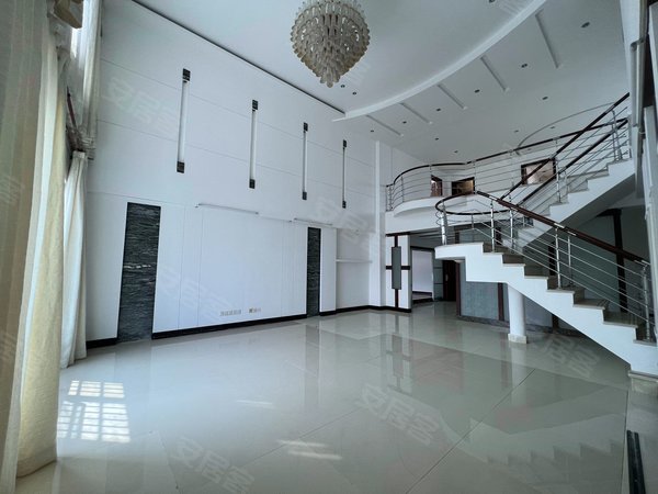 海口龙华滨海美银大厦万象城华润大厦旁,美银大厦,带大露台出租房源