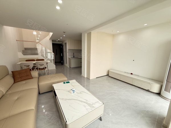 成都成华火车东站华侨城泊里中心华侨城泊里中心 2室1厅2卫出租房源