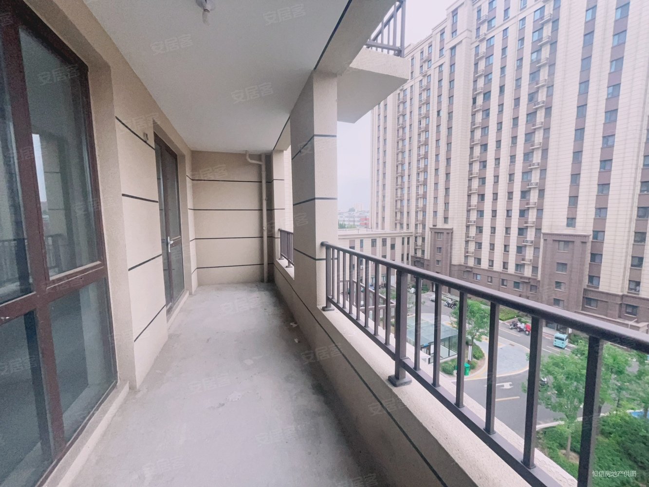 龙旺华庭!洋房复式!楼下140多楼上90