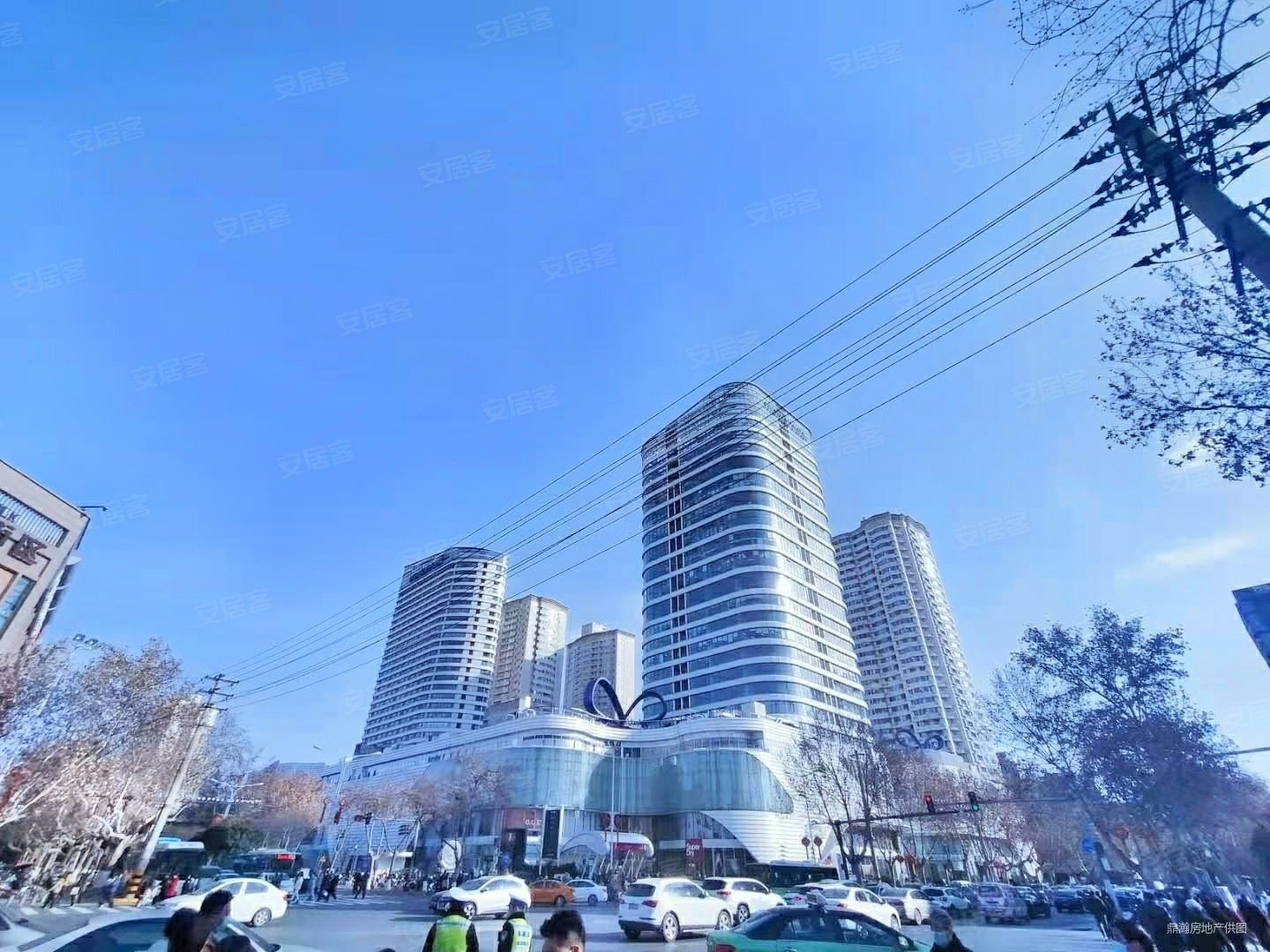 小寨商圈地铁口momopark精装两室一厅满二可看房