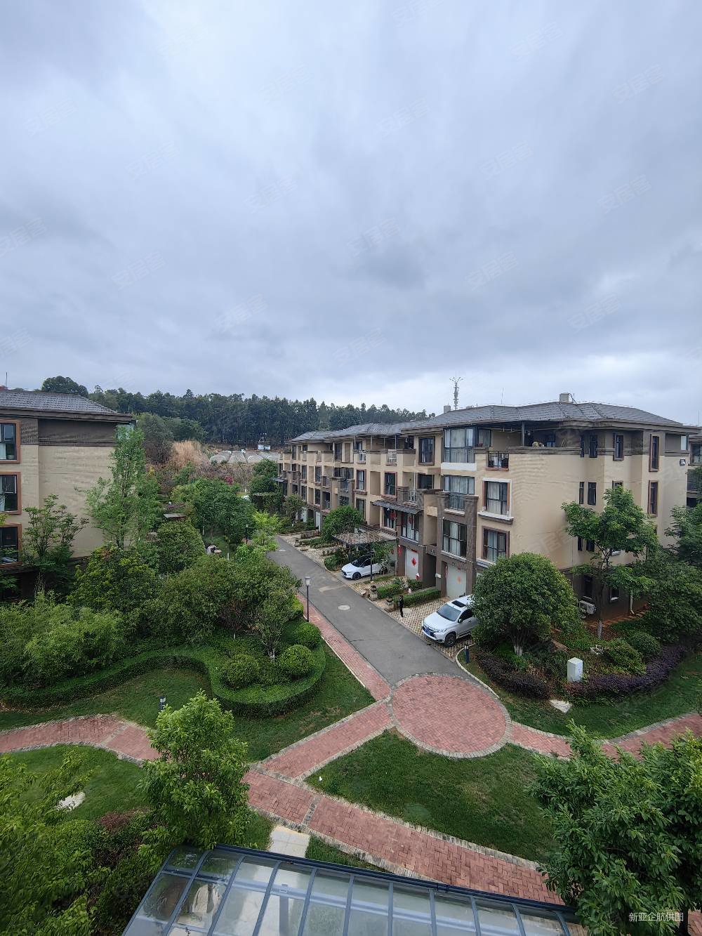 时代俊园翔盛园5室2厅3卫225.34㎡南北290万