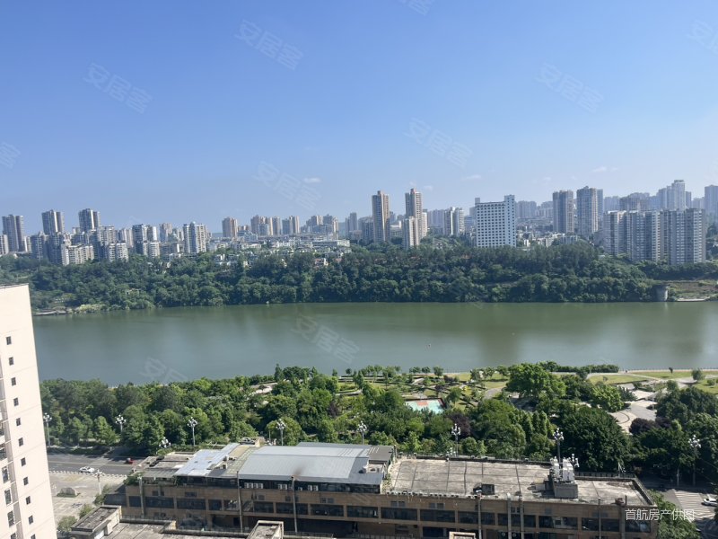 外滩25楼豪华装修未入住,全观江,转角客厅大阳台,房价大砍