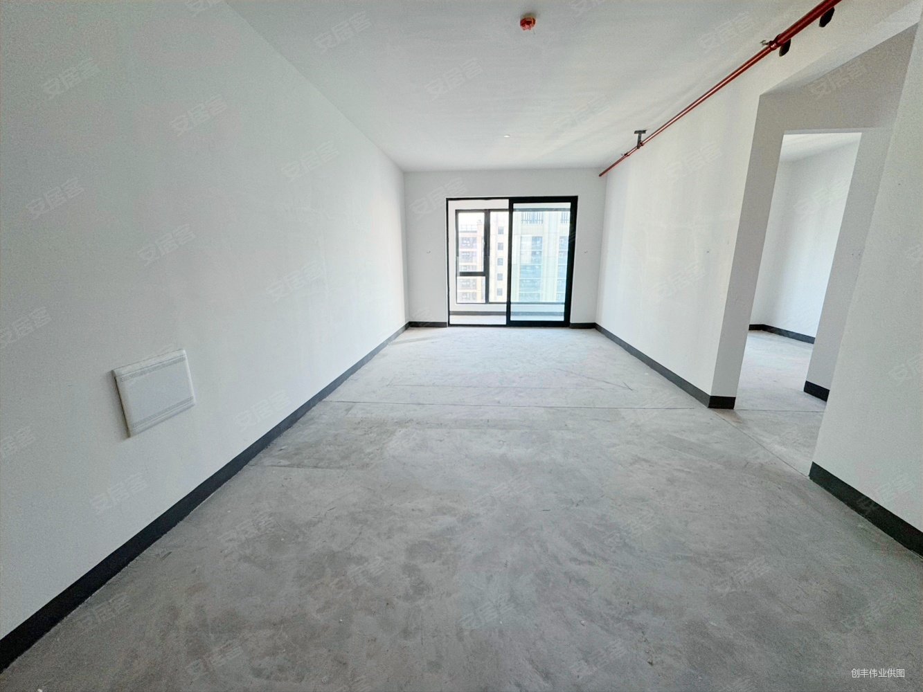 大华铂金悦府3室2厅2卫129.61㎡南北195万