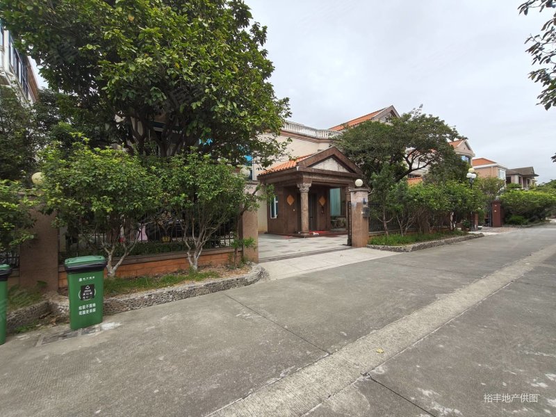 4房2厅 南向,金源花园(别墅)二手房,1300万,4室2厅,3卫,427平米-东莞