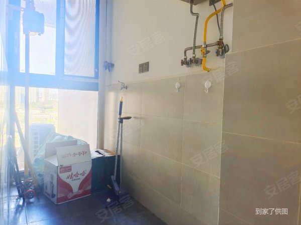 近轻轨 交通方便 业主好说话,北城空港天地(二期)二手房,65万,3室2厅