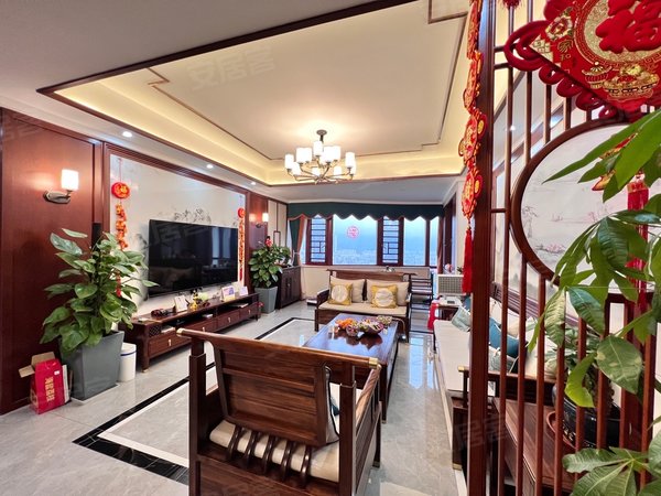 郴州资兴鑫地广场碧水云轩一线江景电梯四房出租 新中式装修 中央空调