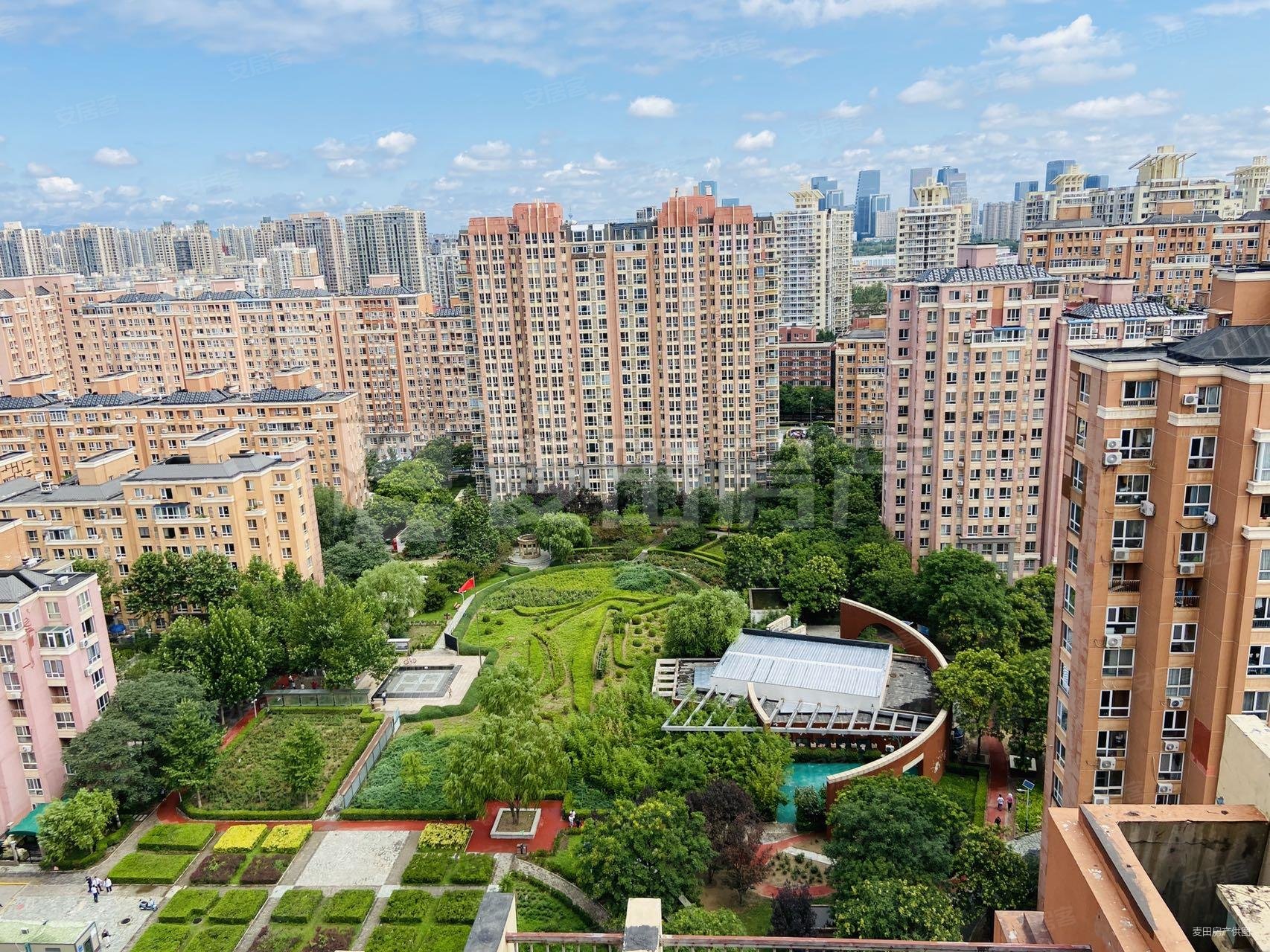 万年花城玫瑰碗(万年花城三期)3室1厅2卫101.24㎡南北780万