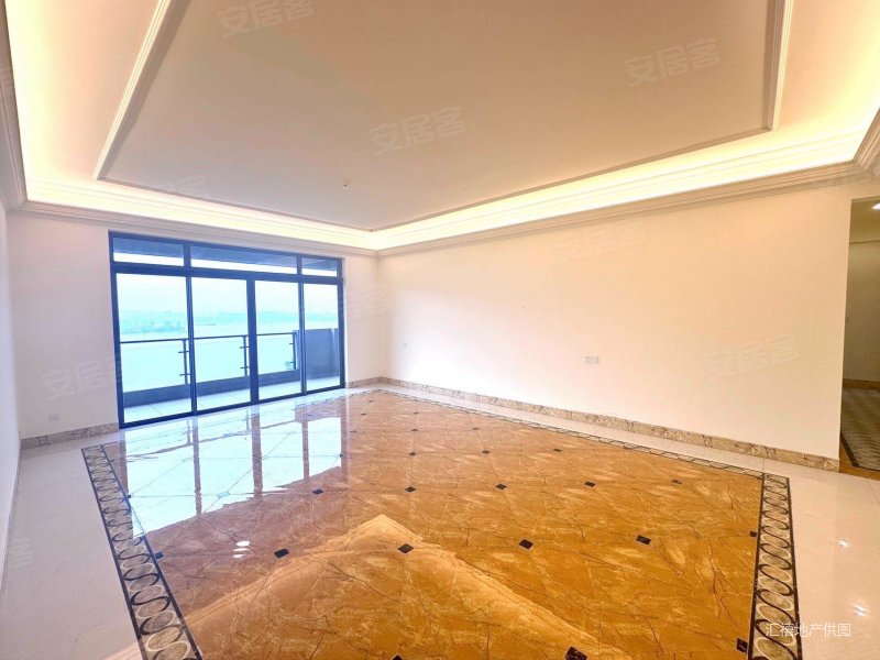 容桂观澜苑一线江景精装5房3卫建筑277方售320万