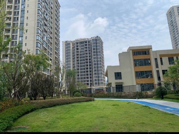 重庆巴南界石御华兰亭(二期)御华兰亭精装二房,采光好,出入方便,小区