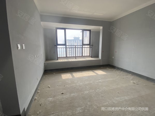 建业世悦府4室2厅3卫213㎡南北195万