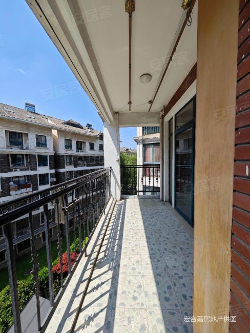 老证,地铁口,一梯两户,户型好有钥匙随时看房,东方花城二手房,93万,2