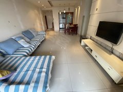 达州通川火车站西外罗浮阳光 精装三房 家具家电齐全 电梯中间楼层 随时可看出租房源真实图片