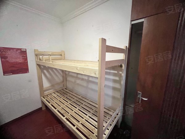 员工宿舍 打浦桥日月光商圈 可住多人 精装三房 周边多套出租