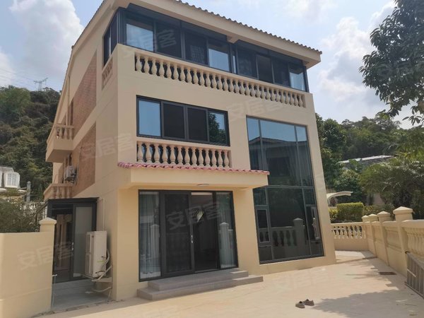 深圳罗湖银湖颐园(别墅)全新装修,山顶独栋别墅,带3个停车位,100平