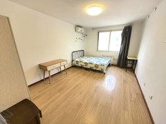 北京朝阳常营6号线黄渠地铁口,常营民族家园,25平主卧,家具齐全,随时看出租房源真实图片