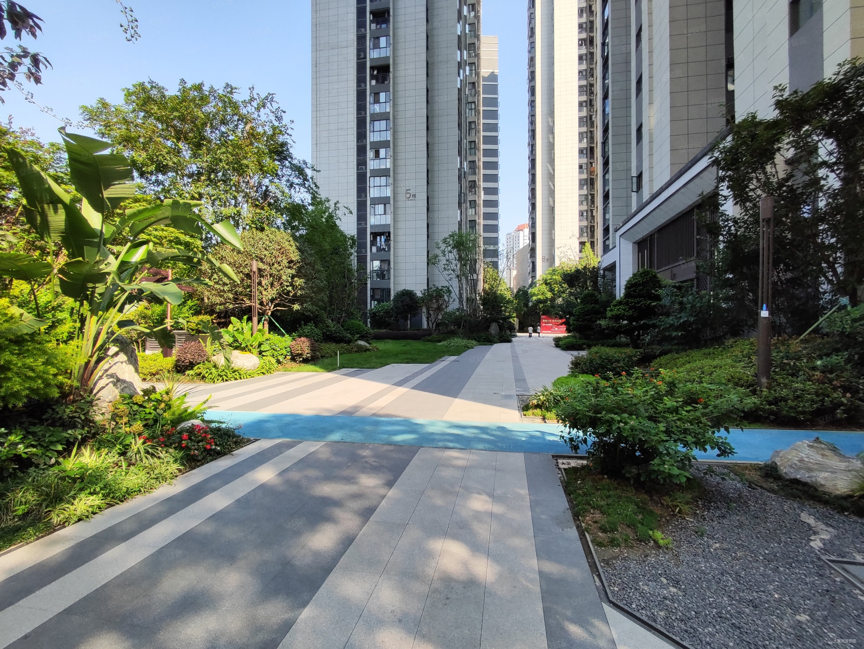 远洋万和公馆豪华装修地铁口随时看房661606