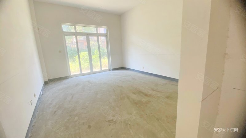 南北通透 正规商品房 超低密度 小区新 中间楼层采光好