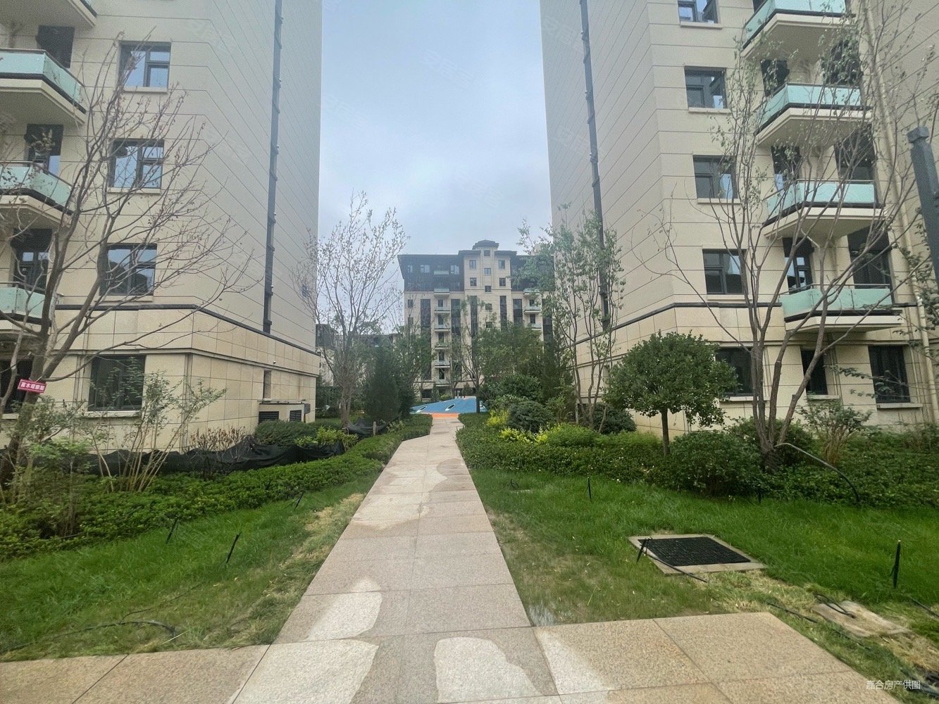 宝湖花园旁宝湖华府洋房132到213平等多户型带看销售