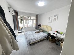 青岛市北大港套二双南卧 二号线泰山路50米地铁口直达五四广场 台东百脑汇出租房源真实图片