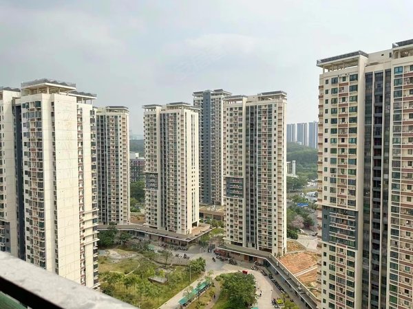 深圳光明光明光明新村房源保真价格真实光明新村拎包入住大三房  停车