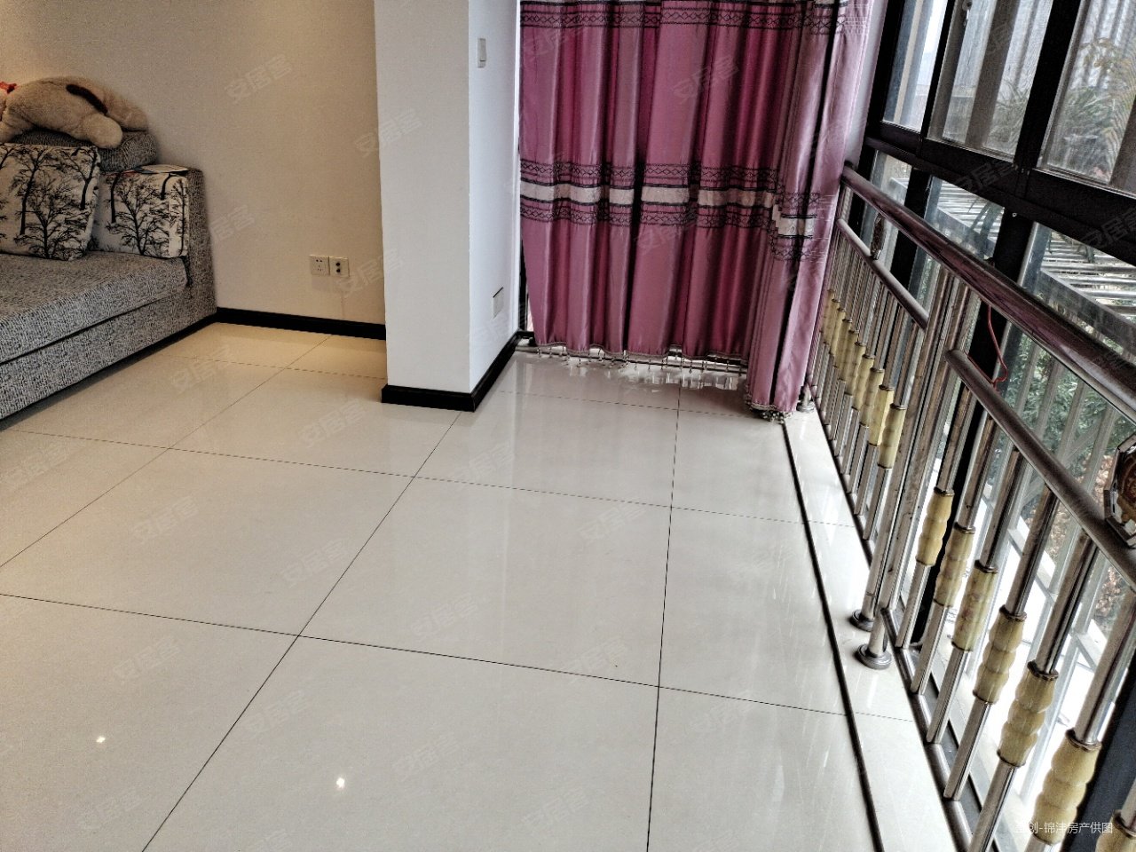 半山华府一期3室2厅1卫102㎡南北59.8万