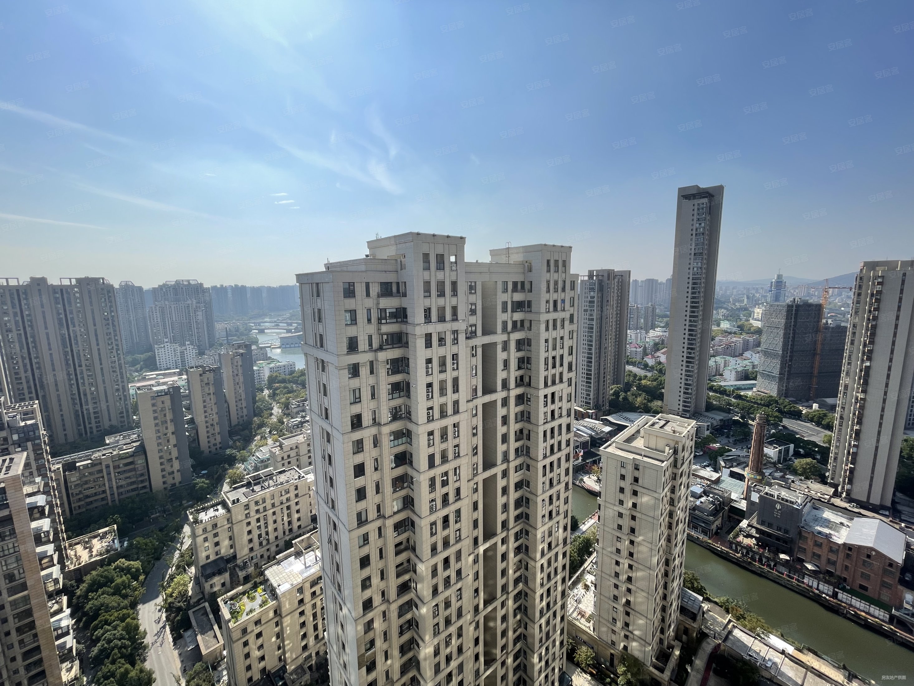 绿地西水东海铂二手房,470万,4室2厅,3卫,174平米-无锡安居客