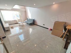 东莞东城东泰万科皇马郦宫 次新房 精装复式2房 拎包入住 随时看房出租房源真实图片