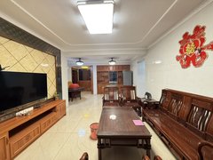 百色右江恒基广场城市花园2房2厅2卫1500包含物业费出租房源真实图片