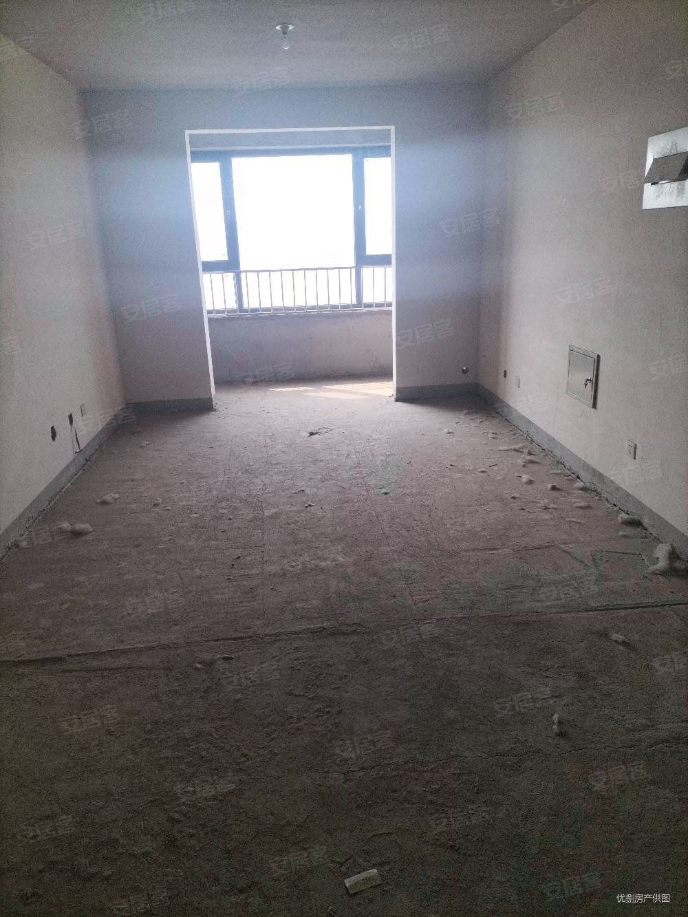 北城华府3室2厅2卫108㎡南45万