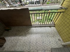 重庆大渡口茄子溪超大阳台带花园！性价比没得说两房拎包入住出租房源真实图片