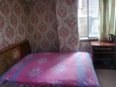 六盘水钟山凤凰山不是中介，房间在人民广场沃尔玛后面泰鸿大厦电梯房合租单间出租房源真实图片