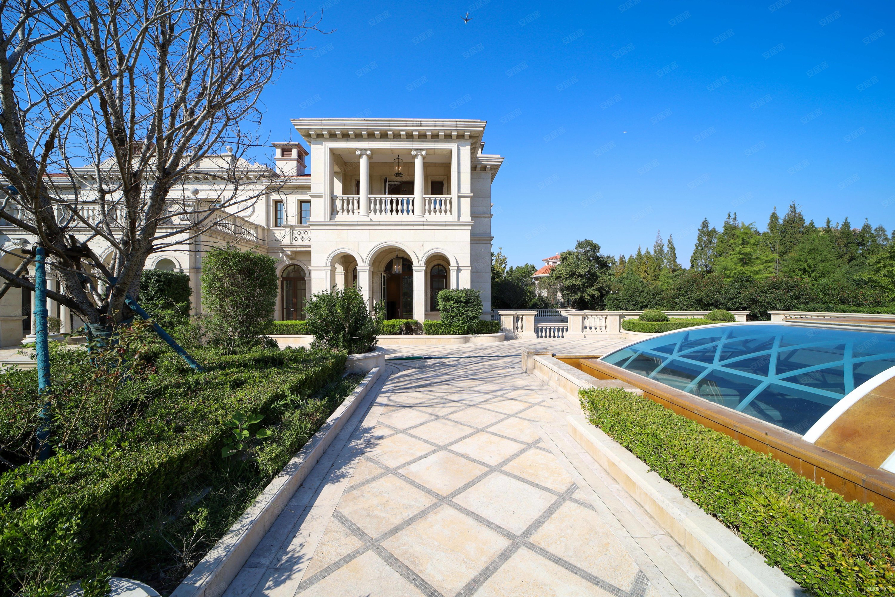 绿城玫瑰园11室4厅10卫1541.68㎡南北20000万